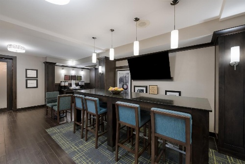 Hampton Inn By Hilton Marshall image 1