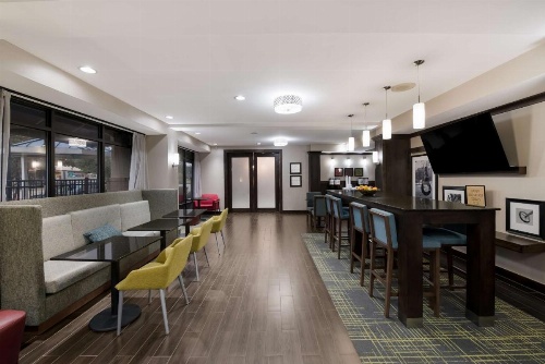 Hampton Inn By Hilton Marshall image 18