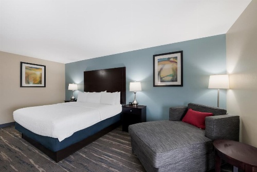 Hampton Inn By Hilton Marshall image 36