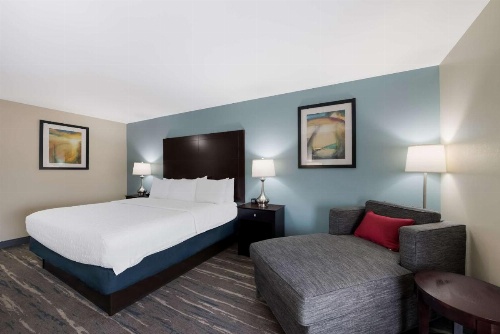 Hampton Inn By Hilton Marshall image 45